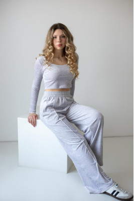 Костюм жіночий